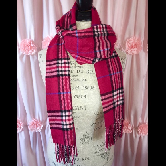 Macy's Accessories - Women’s Plaid Scarf 🧣